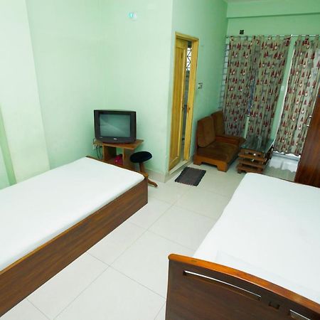 Hotel Star Park Dakhin Kattali 部屋 写真