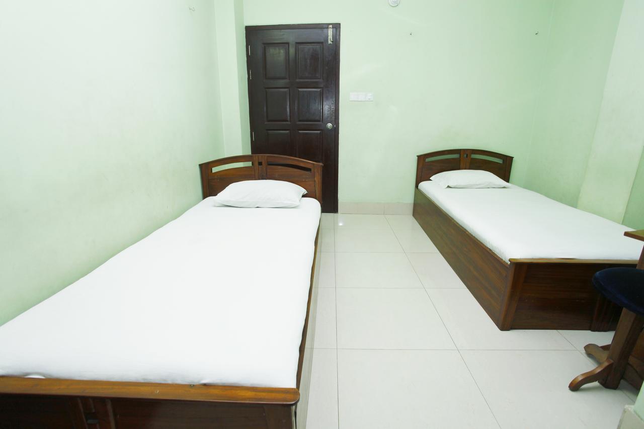 Hotel Star Park Dakhin Kattali 部屋 写真