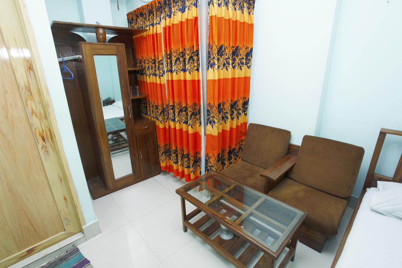 Hotel Star Park Dakhin Kattali 部屋 写真