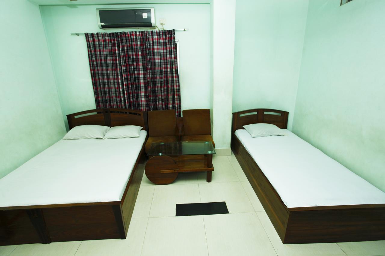 Hotel Star Park Dakhin Kattali 部屋 写真