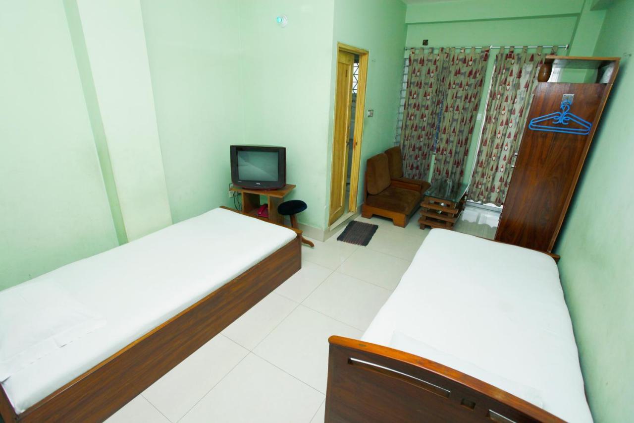 Hotel Star Park Dakhin Kattali 部屋 写真