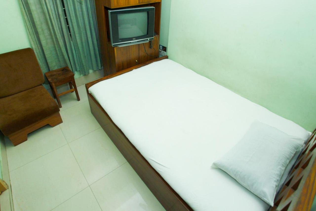 Hotel Star Park Dakhin Kattali 部屋 写真